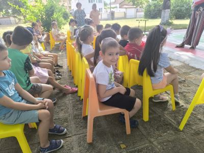 Отбелязване на "29 юни - Национален ден на безопасността на движението по пътищата" в ДГ15"Звънче" 9