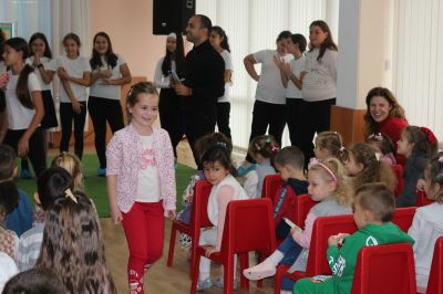 Посещение на децата от ОУ "Кулата" - ДГ 15 Звънче - Детска градина в град Казанлък