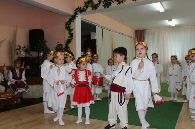 Лазаровден "Пробуждане" - ДГ 15 Звънче - Детска градина в град Казанлък