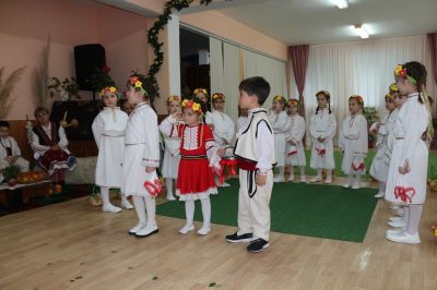 Лазаровден "Пробуждане" - ДГ 15 Звънче - Детска градина в град Казанлък