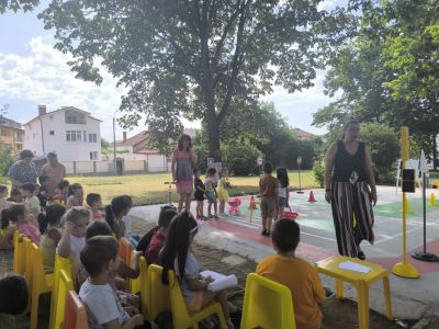 Отбелязване на "29 юни - Национален ден на безопасността на движението по пътищата" в ДГ15"Звънче" - ДГ 15 Звънче - Детска градина в град Казанлък